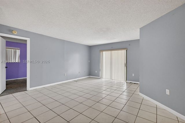 20731 NE 4th Pl 104, Miami, FL 33179