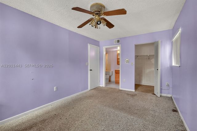 20731 NE 4th Pl 104, Miami, FL 33179