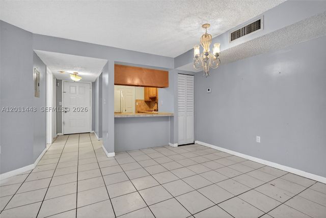 20731 NE 4th Pl 104, Miami, FL 33179