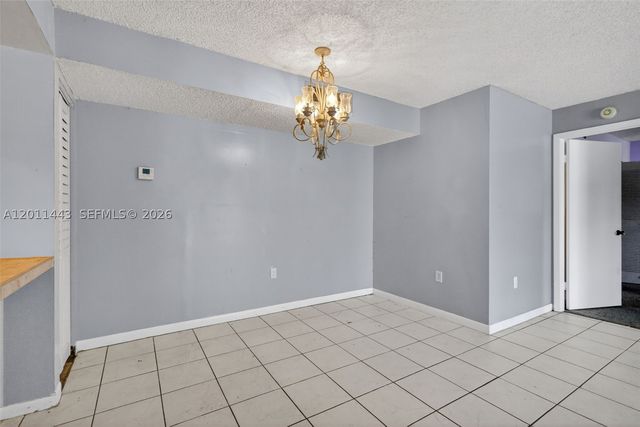 20731 NE 4th Pl 104, Miami, FL 33179