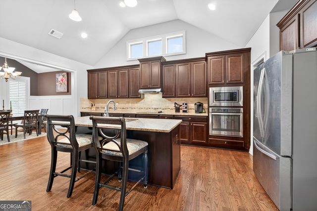 22 Creek Side Court, Jefferson, GA 30549