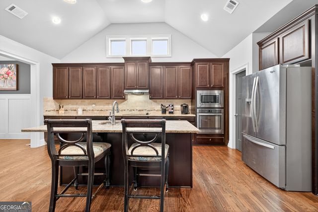 22 Creek Side Court, Jefferson, GA 30549