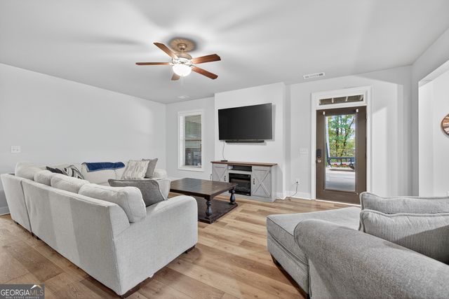 22 Creek Side Court, Jefferson, GA 30549