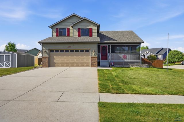 7230 CASTLEWOOD DR, Summerset, SD 57719
