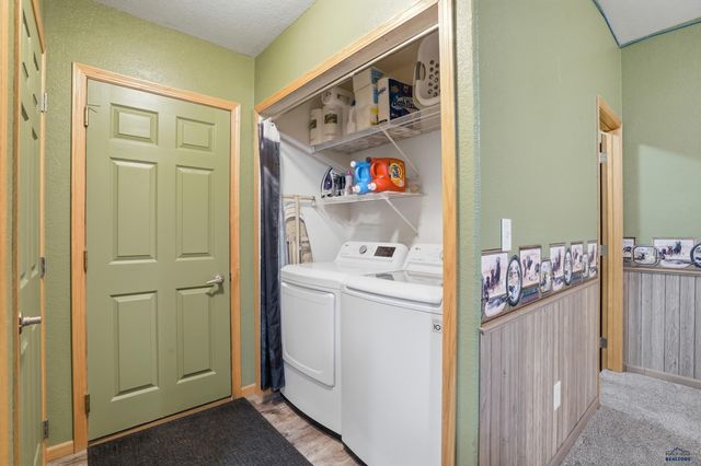 7230 CASTLEWOOD DR, Summerset, SD 57719