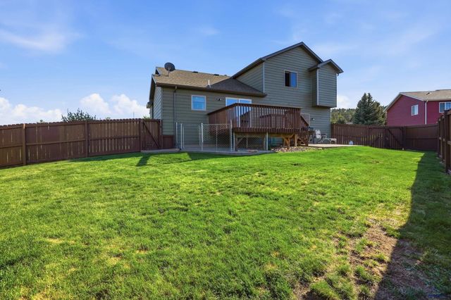 7230 CASTLEWOOD DR, Summerset, SD 57719