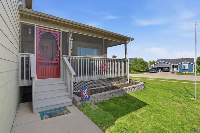 7230 CASTLEWOOD DR, Summerset, SD 57719