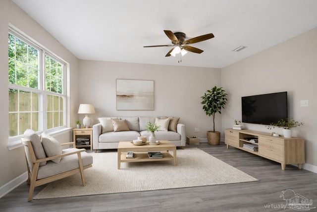 878 Aurelias Pl, Pensacola, FL 32514