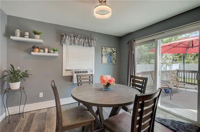 16 Arlington Ave, Warren, RI 02885