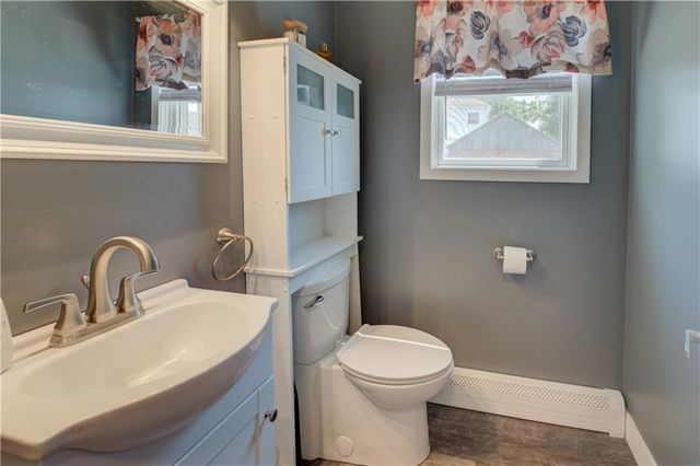 16 Arlington Ave, Warren, RI 02885