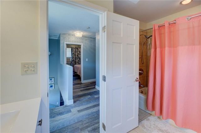 16 Arlington Ave, Warren, RI 02885