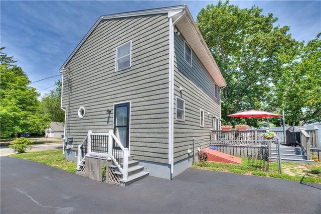 16 Arlington Ave, Warren, RI 02885