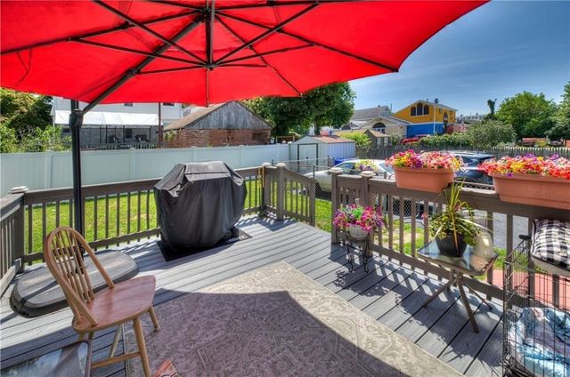 16 Arlington Ave, Warren, RI 02885