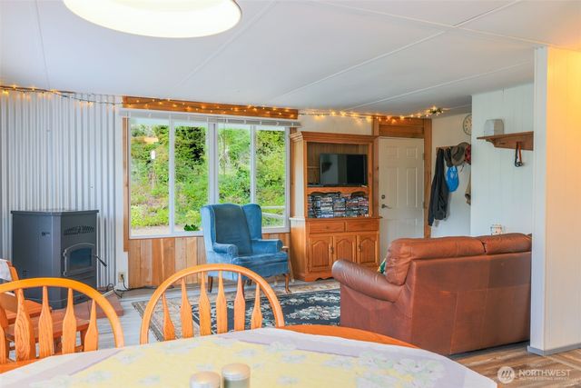 2446 S Pleasant Drive, Westport, WA 98595