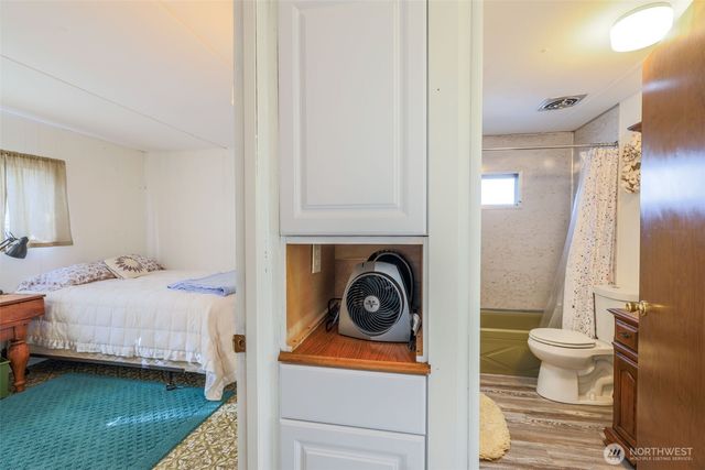 2446 S Pleasant Drive, Westport, WA 98595