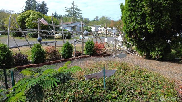 2446 S Pleasant Drive, Westport, WA 98595