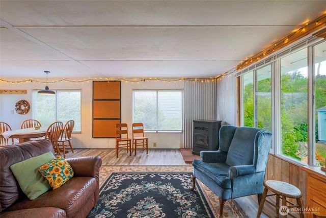 2446 S Pleasant Drive, Westport, WA 98595