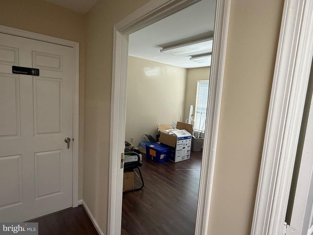 4326 EVERGREEN LN #SUITE D, Annandale, VA 22003
