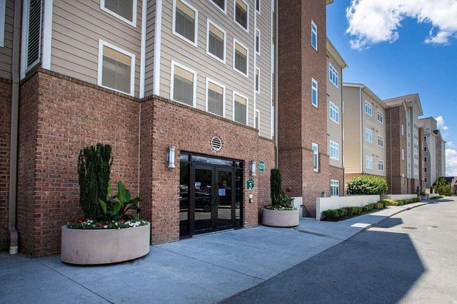 1273 Graves Harbor Trl Apt 318, Huddleston, VA 24104