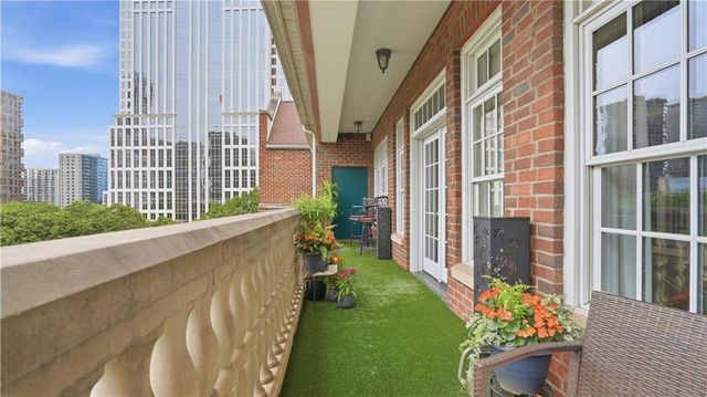 77 Peachtree Place NE 605, Atlanta, GA 30309