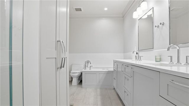 77 Peachtree Place NE 605, Atlanta, GA 30309
