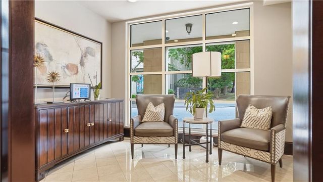 77 Peachtree Place NE 605, Atlanta, GA 30309
