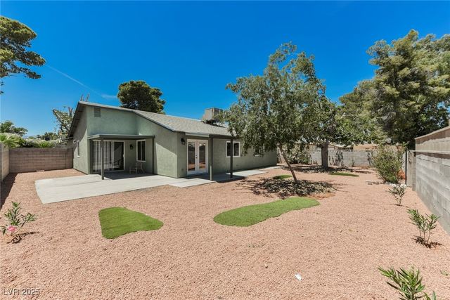 3542 Bronco Road, Las Vegas, NV 89103