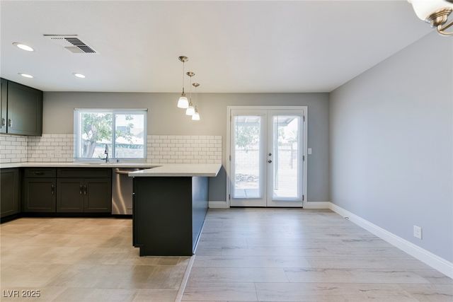 3542 Bronco Road, Las Vegas, NV 89103