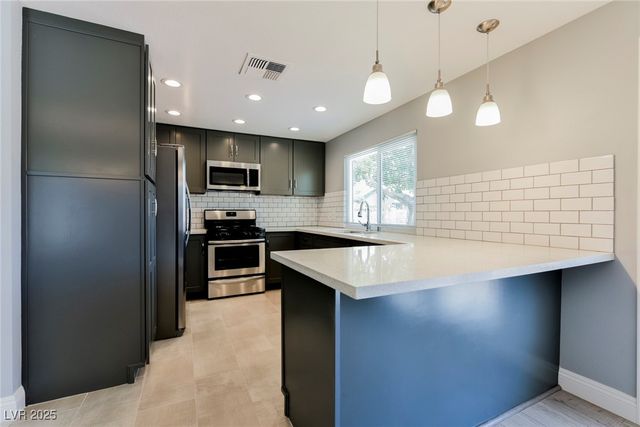 3542 Bronco Road, Las Vegas, NV 89103