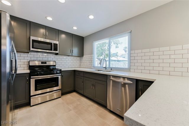 3542 Bronco Road, Las Vegas, NV 89103