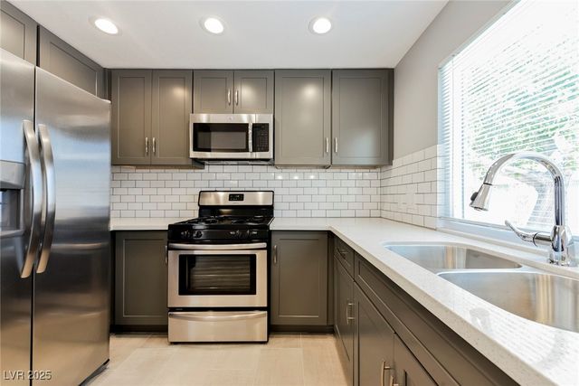 3542 Bronco Road, Las Vegas, NV 89103