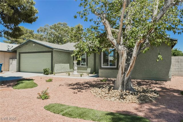 3542 Bronco Road, Las Vegas, NV 89103