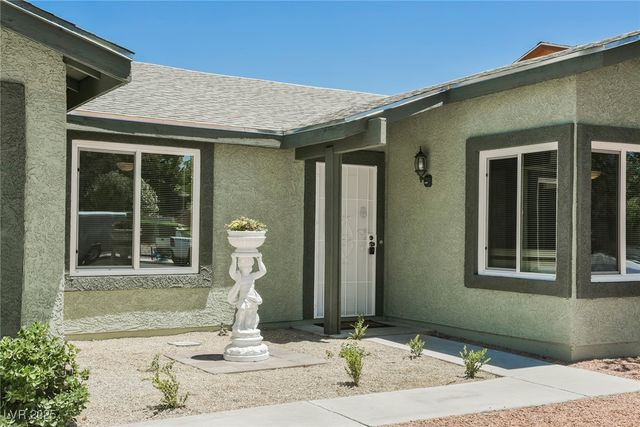 3542 Bronco Road, Las Vegas, NV 89103