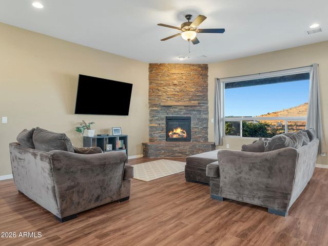 10976 E ANGIES Way, Prescott Valley, AZ 86315