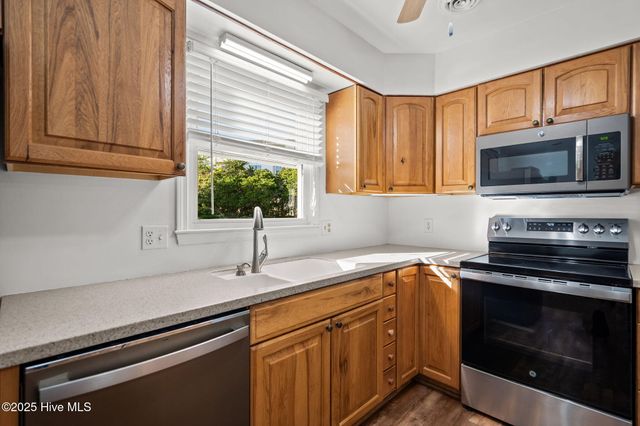 937 Lorraine Drive, Wilmington, NC 28412