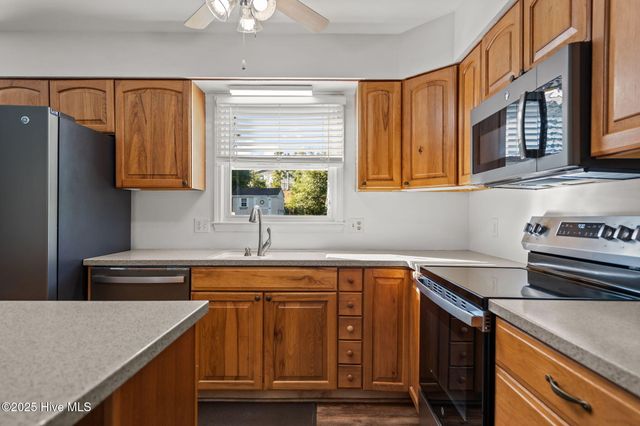 937 Lorraine Drive, Wilmington, NC 28412