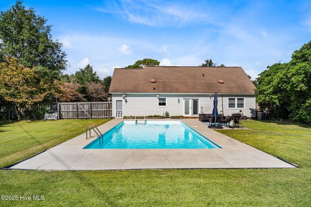 937 Lorraine Drive, Wilmington, NC 28412