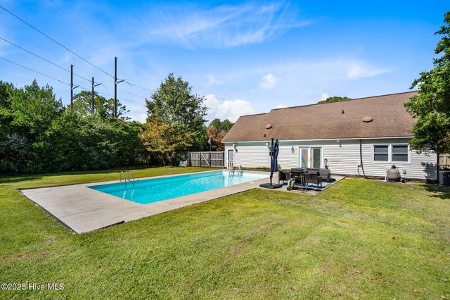 937 Lorraine Drive, Wilmington, NC 28412