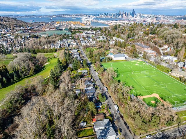 4549 26th Avenue SW, Seattle, WA 98106