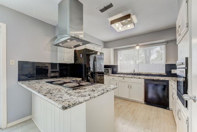 2806 Quail Valley East Drive, Missouri City, TX 77489