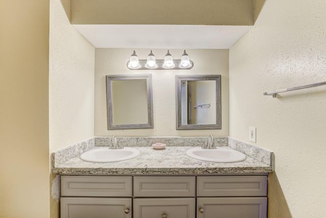 2806 Quail Valley East Drive, Missouri City, TX 77489