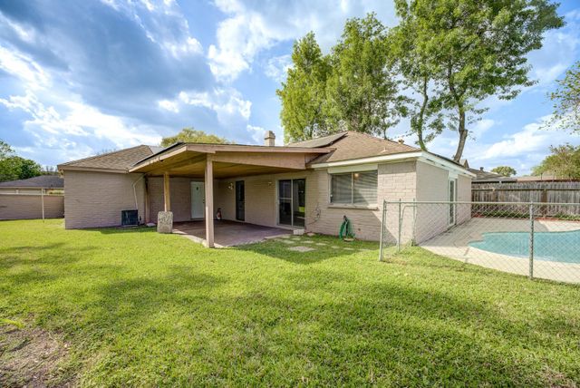 2806 Quail Valley East Drive, Missouri City, TX 77489