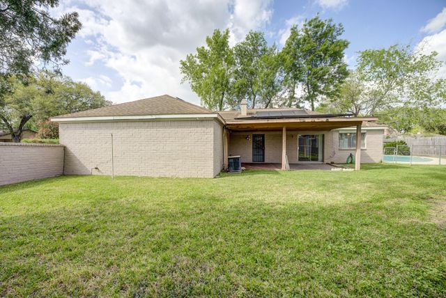 2806 Quail Valley East Drive, Missouri City, TX 77489