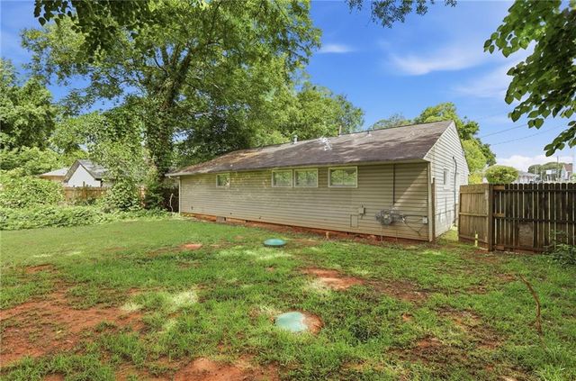 2723 Ellen Way, Decatur, GA 30032