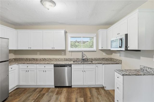 2723 Ellen Way, Decatur, GA 30032