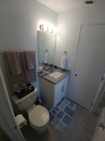 2261 NE 171ST Street 4, North Miami Beach, FL 33160