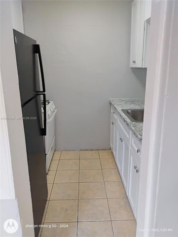 1817 Coolidge Street 2, Hollywood, FL 33020