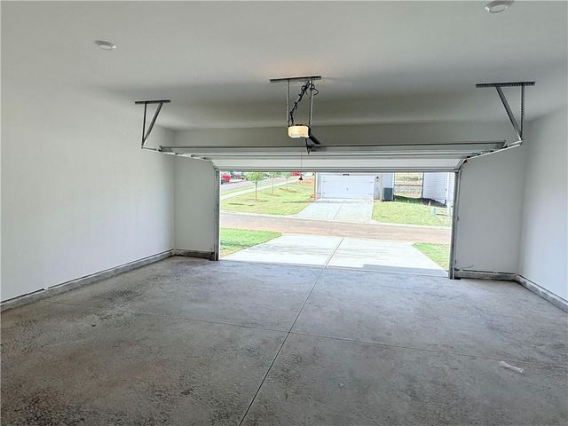 560 Aberdeen Meadow Lane, Acworth, GA 30102