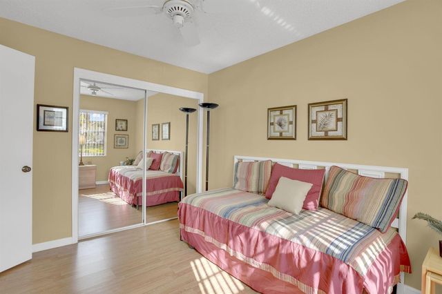 5881 Parkwalk Drive, Boynton Beach, FL 33472