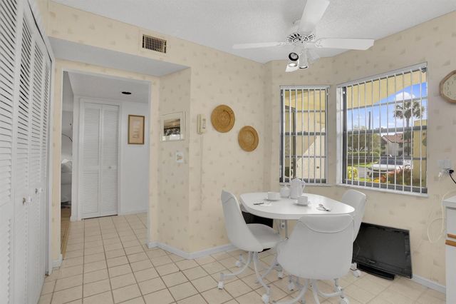 5881 Parkwalk Drive, Boynton Beach, FL 33472